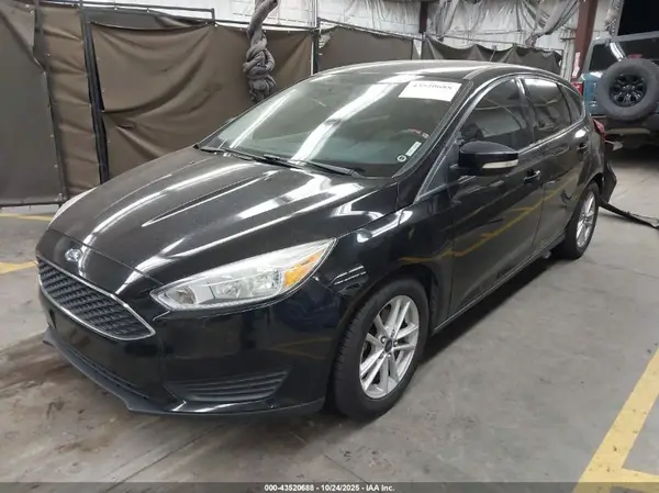 1FADP3K26HL348320 2017 FORD FOCUS - Image 2