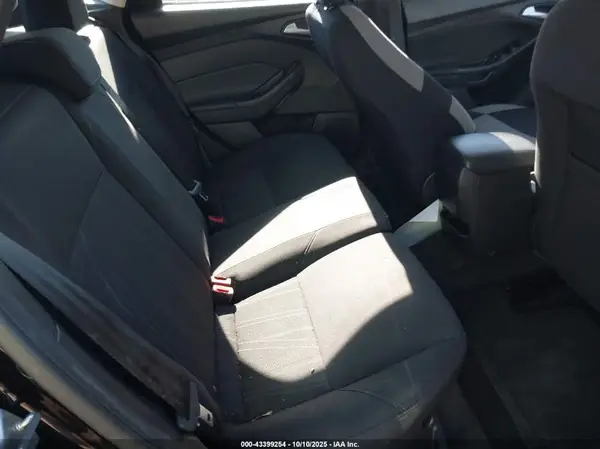 1FADP3K26JL205969 2018 FORD FOCUS - Image 8