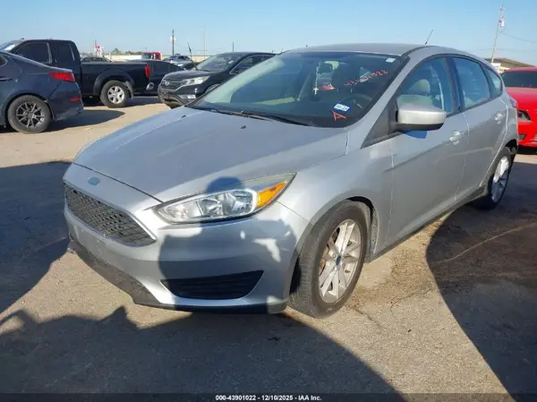 1FADP3K26JL213053 2018 FORD FOCUS - Image 2