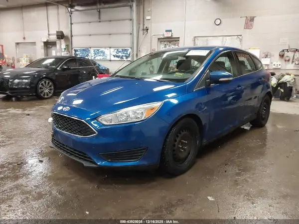 1FADP3K26JL225719 2018 FORD FOCUS - Image 2