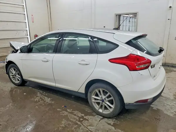 1FADP3K26JL226854 2018 FORD FOCUS - Image 2