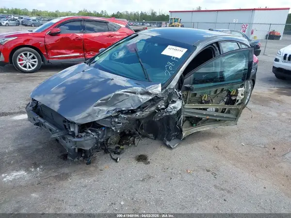 1FADP3K26JL234582 2018 FORD FOCUS - Image 2