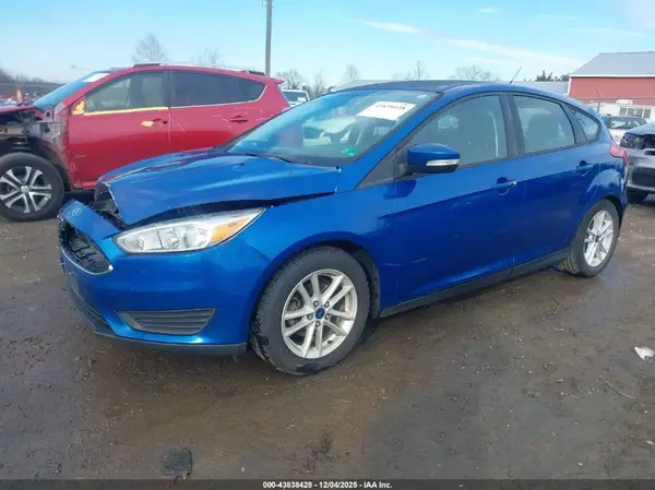 1FADP3K26JL243301 2018 FORD FOCUS - Image 2