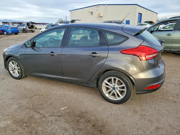 1FADP3K26JL251060 2018 FORD FOCUS - Image 2