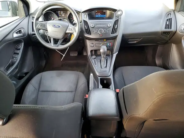 1FADP3K26JL251060 2018 FORD FOCUS - Image 8