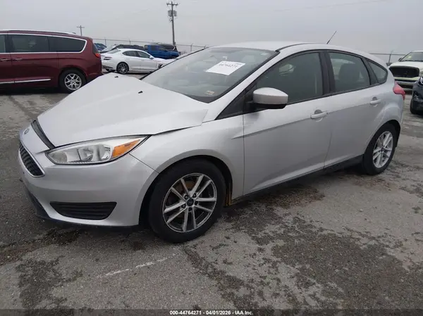 1FADP3K26JL253018 2018 FORD FOCUS - Image 2