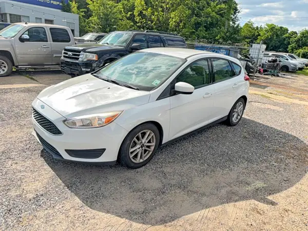 1FADP3K26JL253133 2018 FORD FOCUS - Image 2