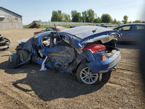 1FADP3K26JL257215 2018 FORD FOCUS - Image 2