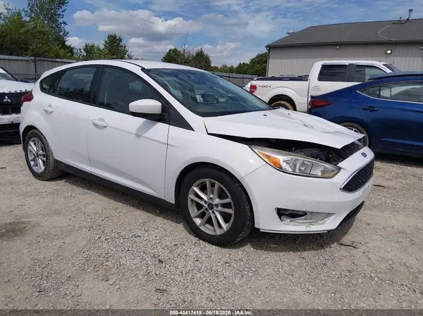1FADP3K26JL262205 2018 FORD FOCUS - Image 1