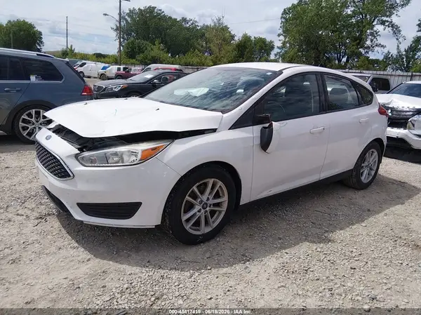 1FADP3K26JL262205 2018 FORD FOCUS - Image 2