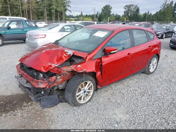1FADP3K26JL271566 2018 FORD FOCUS - Image 2