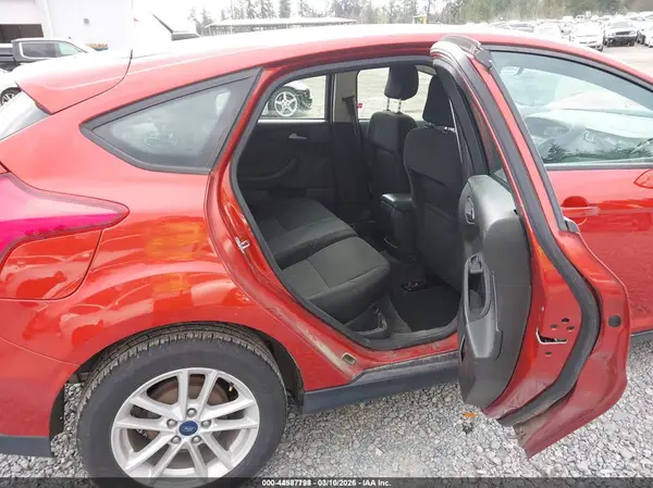 1FADP3K26JL271566 2018 FORD FOCUS - Image 8