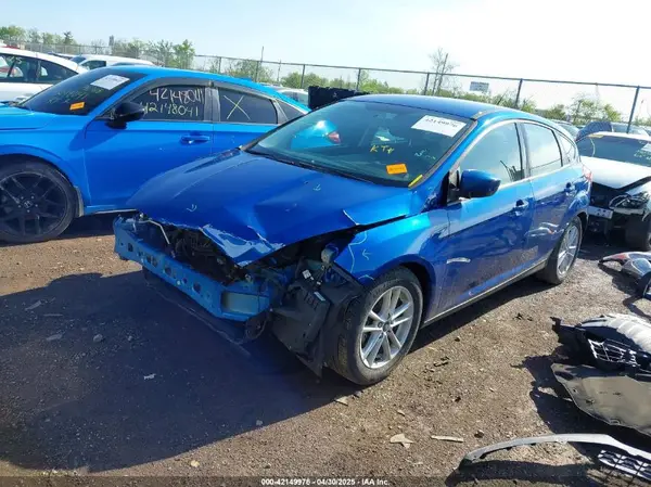 1FADP3K26JL276685 2018 FORD FOCUS - Image 2
