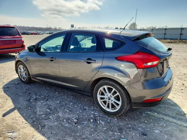 1FADP3K26JL277898 2018 FORD FOCUS - Image 2