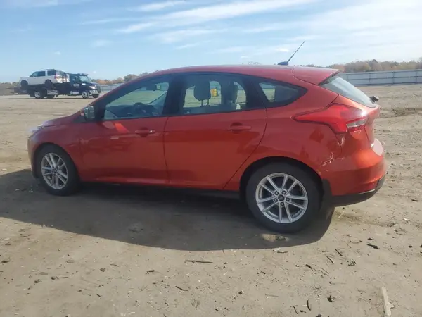 1FADP3K26JL285130 2018 FORD FOCUS - Image 2