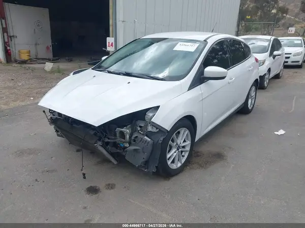 1FADP3K26JL287721 2018 FORD FOCUS - Image 2