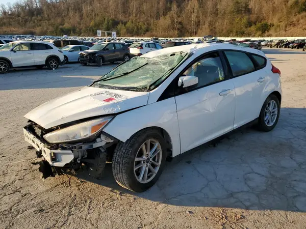 1FADP3K26JL288562 2018 FORD FOCUS - Image 1