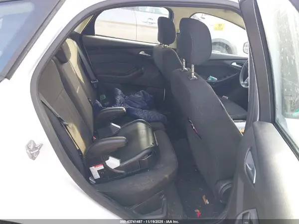 1FADP3K26JL290781 2018 FORD FOCUS - Image 8