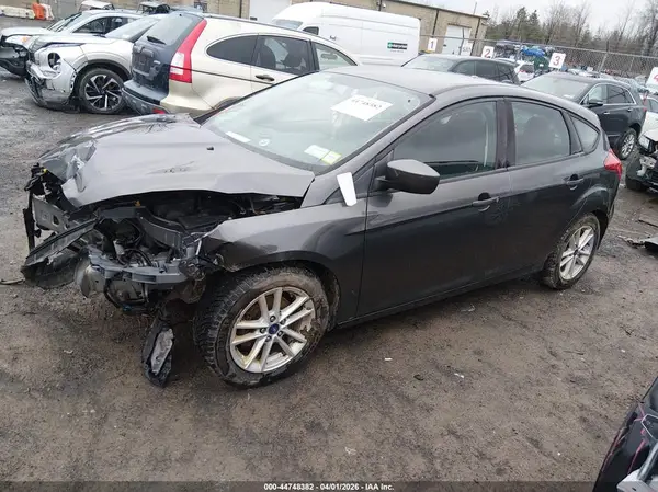 1FADP3K26JL298394 2018 FORD FOCUS - Image 2