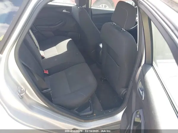 1FADP3K26JL300466 2018 FORD FOCUS - Image 8