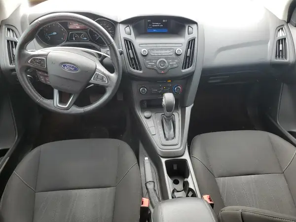 1FADP3K26JL305750 2018 FORD FOCUS - Image 8