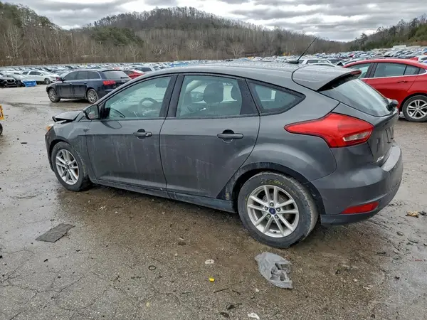 1FADP3K26JL310138 2018 FORD FOCUS - Image 2