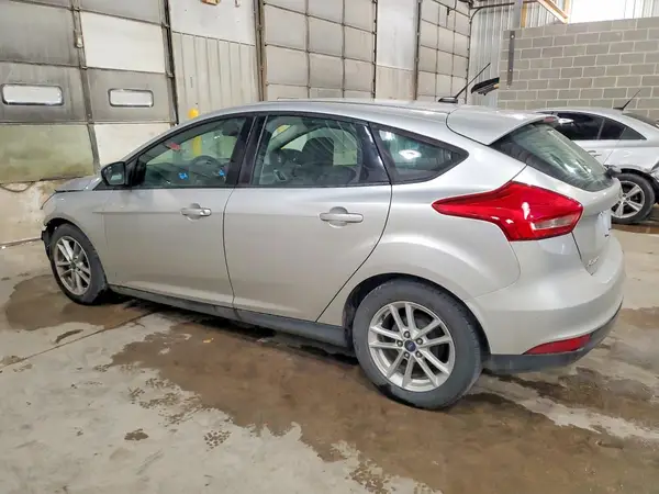 1FADP3K26JL322144 2018 FORD FOCUS - Image 2
