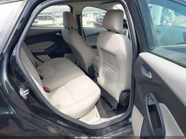 1FADP3K26JL326632 2018 FORD FOCUS - Image 8
