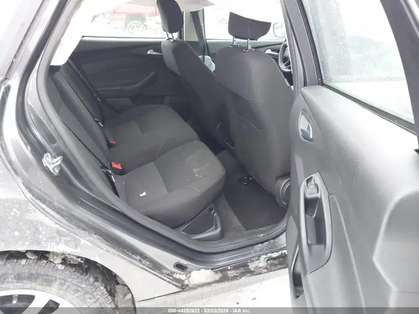 1FADP3K26JL330163 2018 FORD FOCUS - Image 8