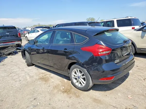 1FADP3K26JL330468 2018 FORD FOCUS - Image 2