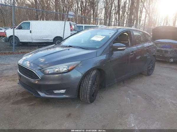 1FADP3K27GL206069 2016 FORD FOCUS - Image 2