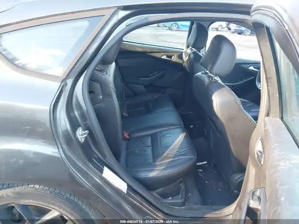 1FADP3K27GL206069 2016 FORD FOCUS - Image 8