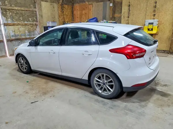 1FADP3K27GL217394 2016 FORD FOCUS - Image 2