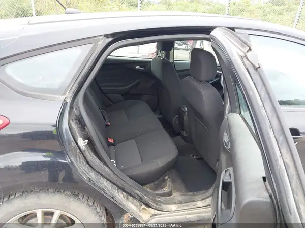 1FADP3K27GL226760 2016 FORD FOCUS - Image 8