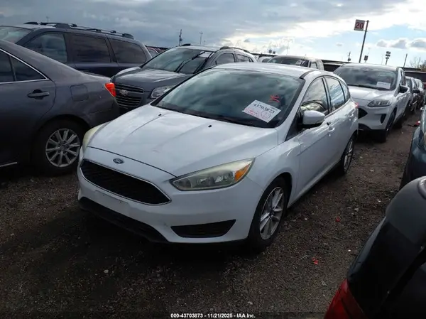 1FADP3K27GL239251 2016 FORD FOCUS - Image 2
