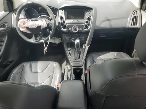 1FADP3K27GL241288 2016 FORD FOCUS - Image 8