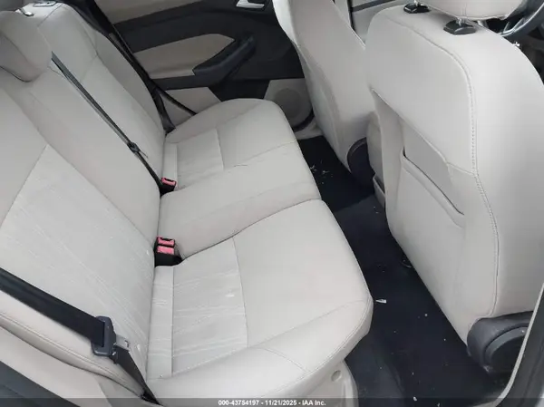 1FADP3K27GL246099 2016 FORD FOCUS - Image 8