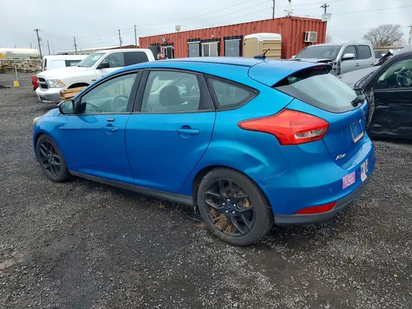 1FADP3K27GL247110 2016 FORD FOCUS - Image 2
