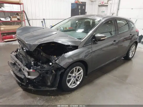 1FADP3K27GL250461 2016 FORD FOCUS - Image 2