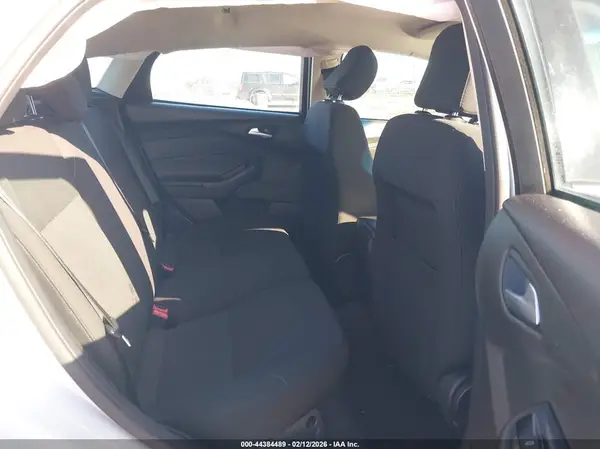 1FADP3K27GL254736 2016 FORD FOCUS - Image 8