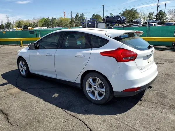 1FADP3K27GL263985 2016 FORD FOCUS - Image 2