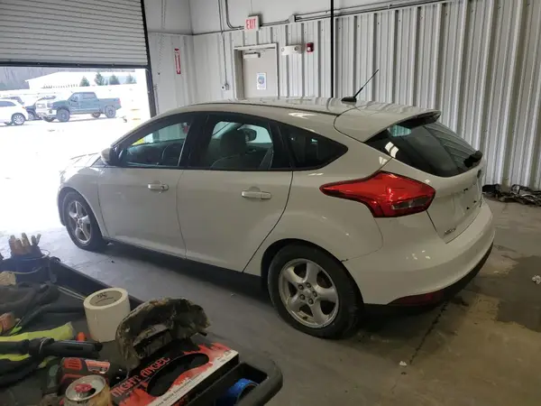 1FADP3K27GL272122 2016 FORD FOCUS - Image 2