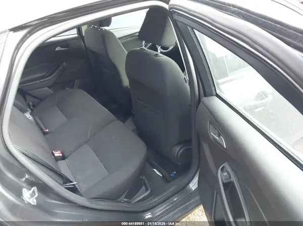 1FADP3K27GL283573 2016 FORD FOCUS - Image 8
