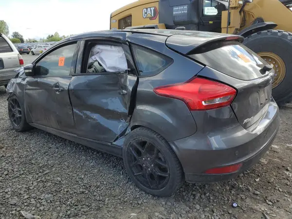 1FADP3K27GL286229 2016 FORD FOCUS - Image 2