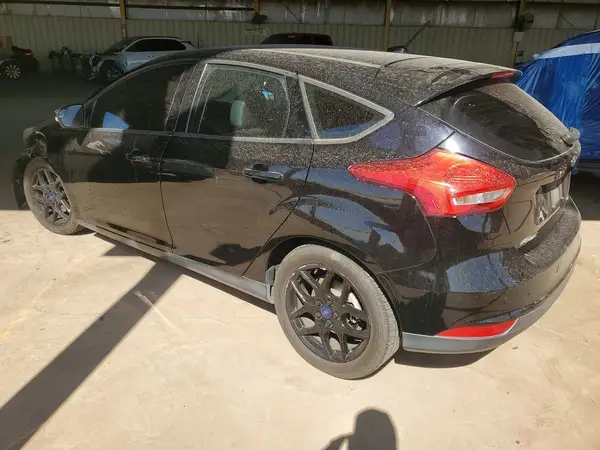 1FADP3K27GL286246 2016 FORD FOCUS - Image 2