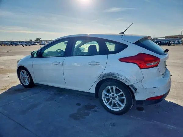 1FADP3K27GL289941 2016 FORD FOCUS - Image 2