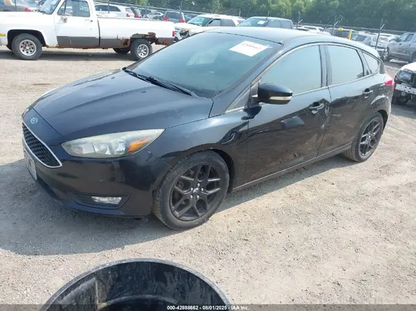 1FADP3K27GL294072 2016 FORD FOCUS - Image 2