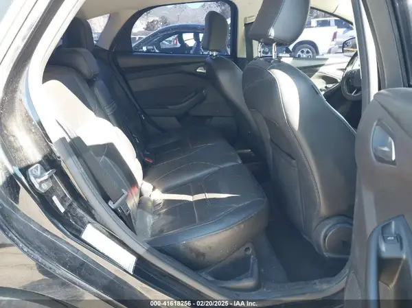 1FADP3K27GL311954 2016 FORD FOCUS - Image 8