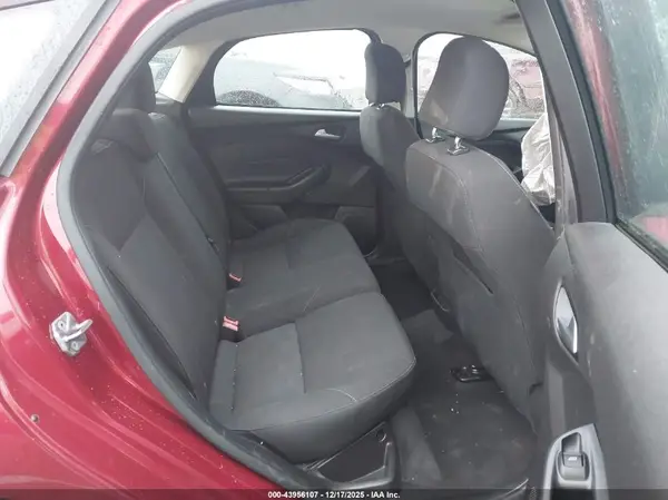 1FADP3K27GL318080 2016 FORD FOCUS - Image 8