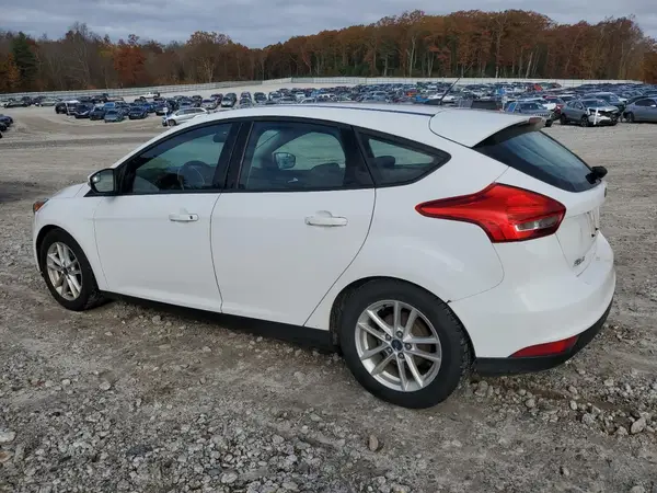 1FADP3K27GL319603 2016 FORD FOCUS - Image 2